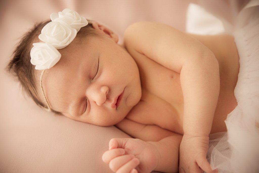 newborn8.jpg