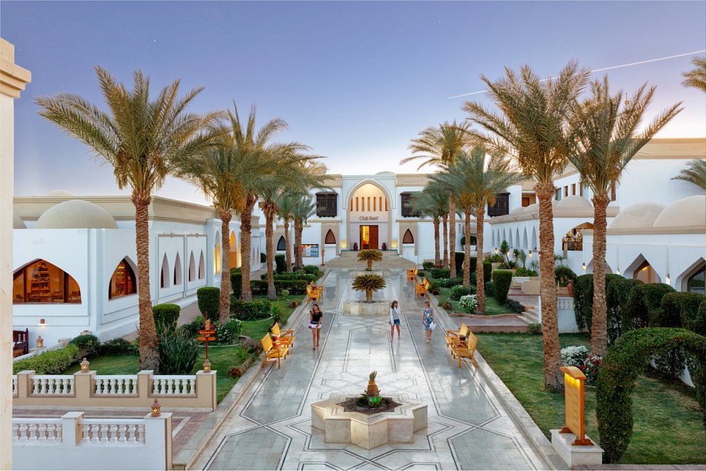Club Reef Hotel